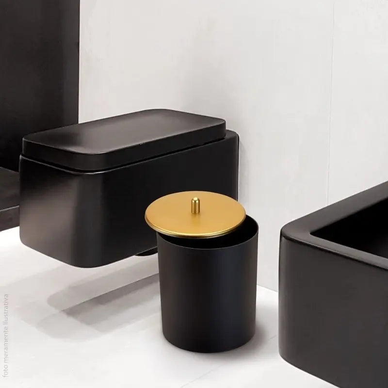 Lixeira moderna e compacta